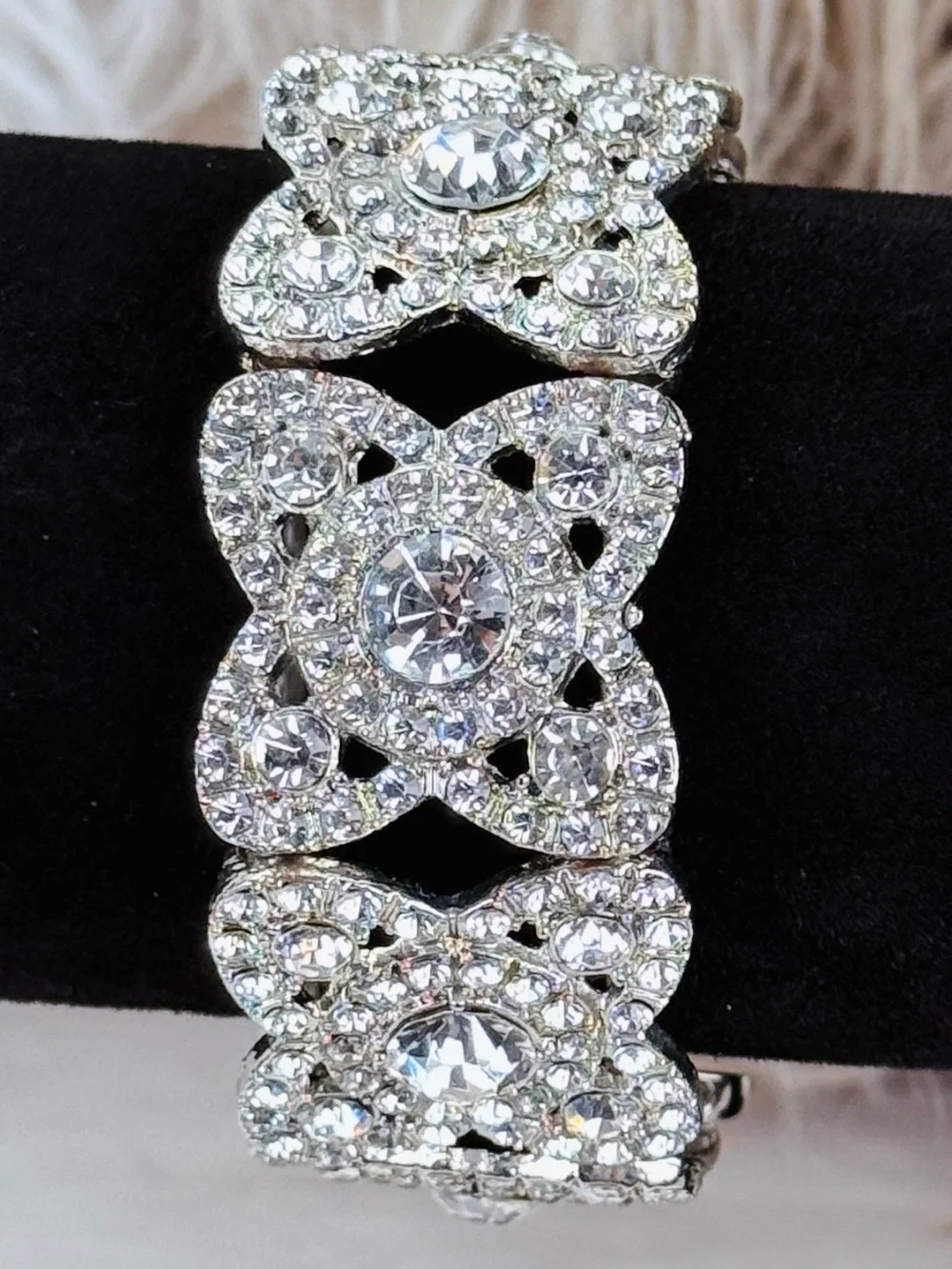 Apple Watch Crystal Stretch Bracelet Watch Band Sparkling Silvertone